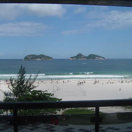 Apartamento na Praia da Barra